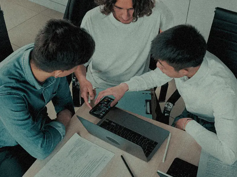 Recognition budget breakdown showing allocation percentages for employee appreciation gifts milestone awards and performance rewards.