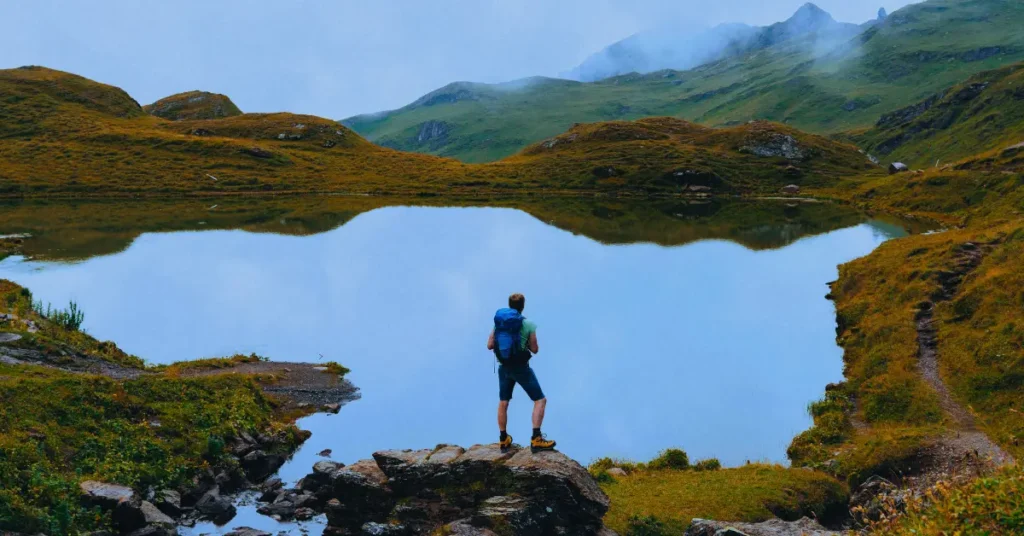 HR leaders reviewing corporate gifting trends 2025 showing employee preferences for personalized experience-based recognition. 