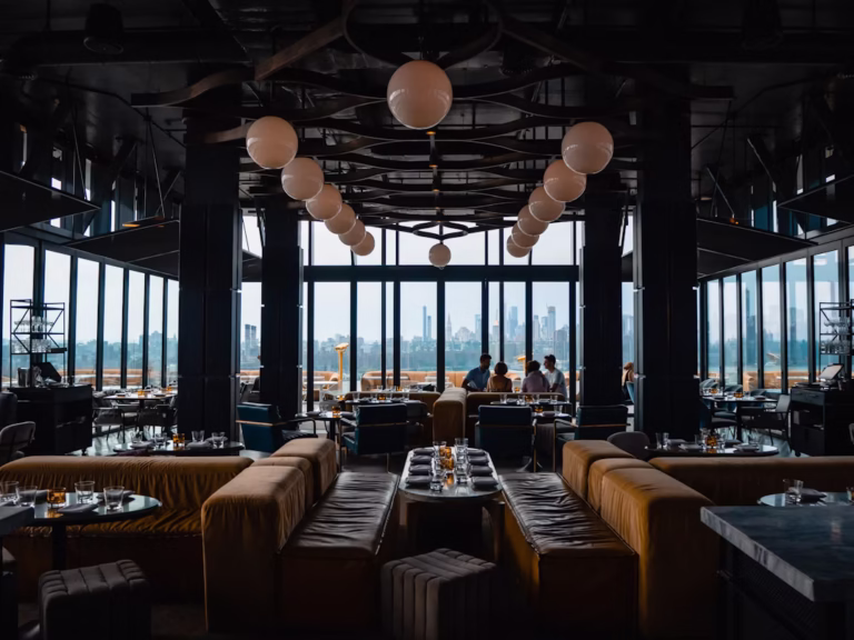 restaurant-concierge-service.avif
